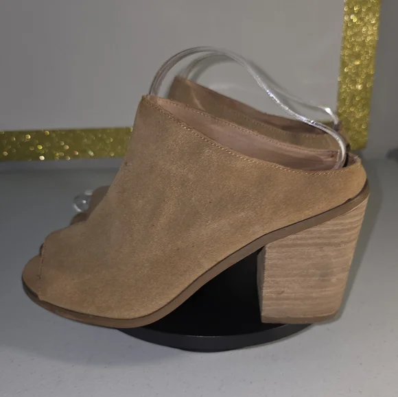 Torrid Tan Block Heel Mules BTI Mules, 9W Open-toe / peep-toe - Picture 5 of 17